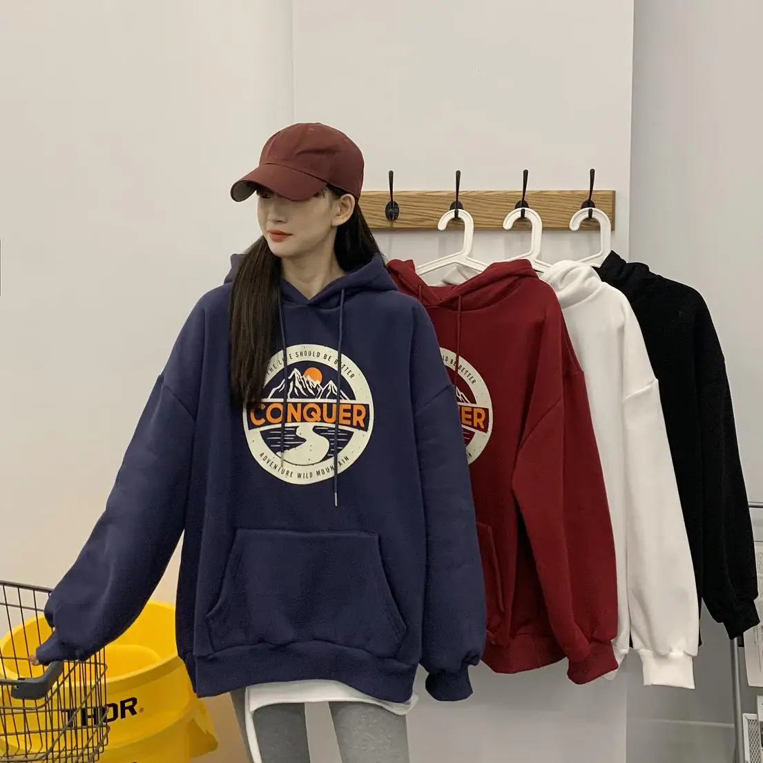 

2020 Winter Printed Long-Sleeved Sweatshirt Plus Fleece Hooded Warm Sweatshirt Pullover